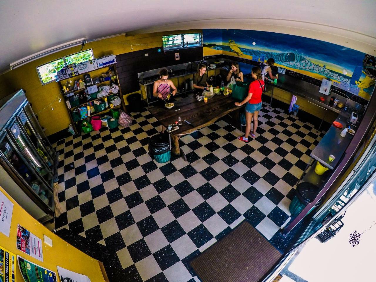 Cool Bananas Backpackers Hostel Agnes Water Exterior photo